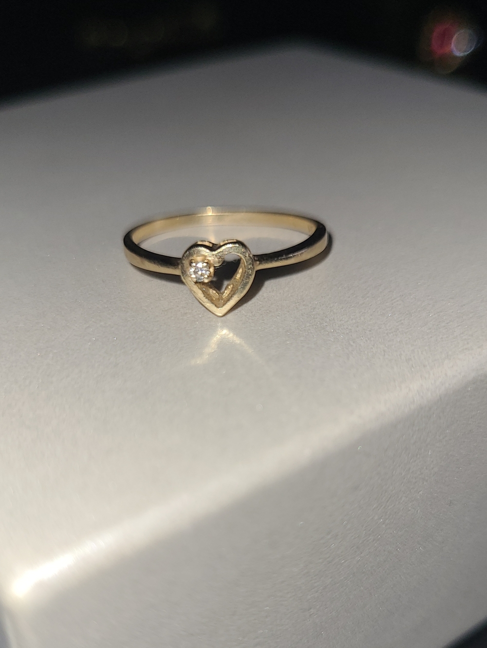 14k Gold Heart Ring with Center Stone - Women's Jewelry.